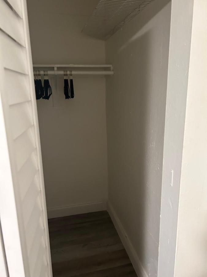 Unique Coral Gables Cottage ไมอามี ภายนอก รูปภาพ